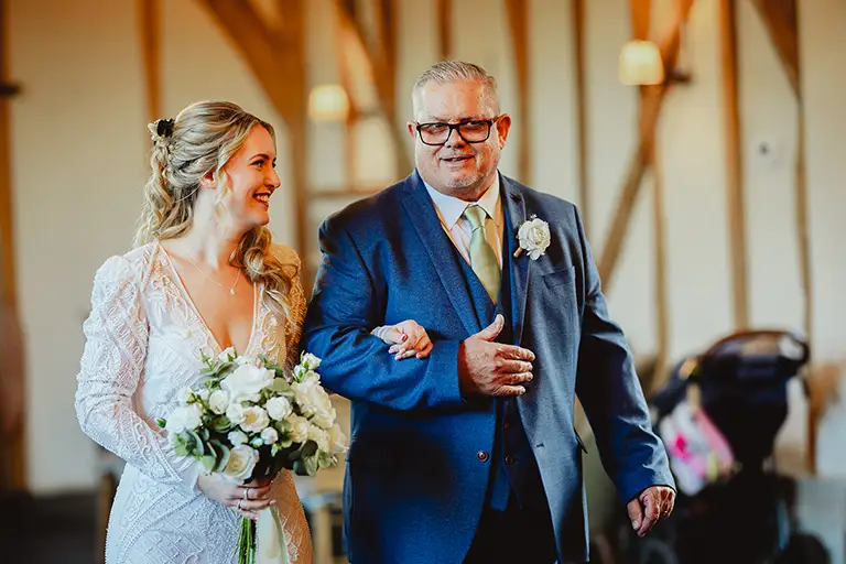 kimbridge barn bride with father | VasPhotography