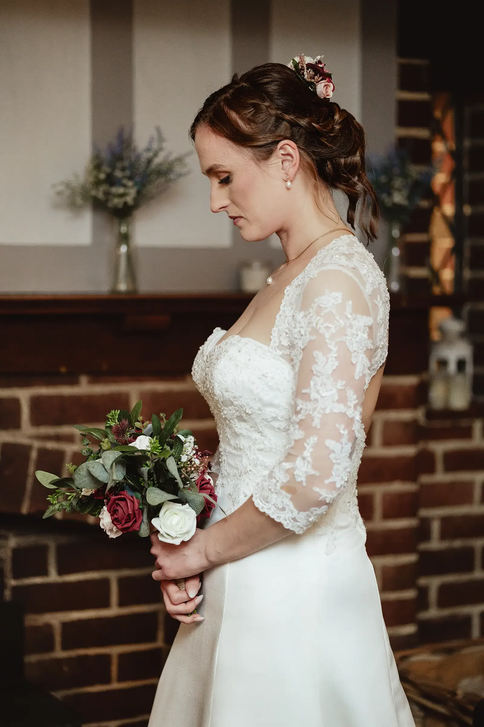 Hampshire wedding photographer , bride portrait